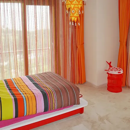 Spacious 4-bedroom House In With Swimming Pool And Several T * Kusadasi